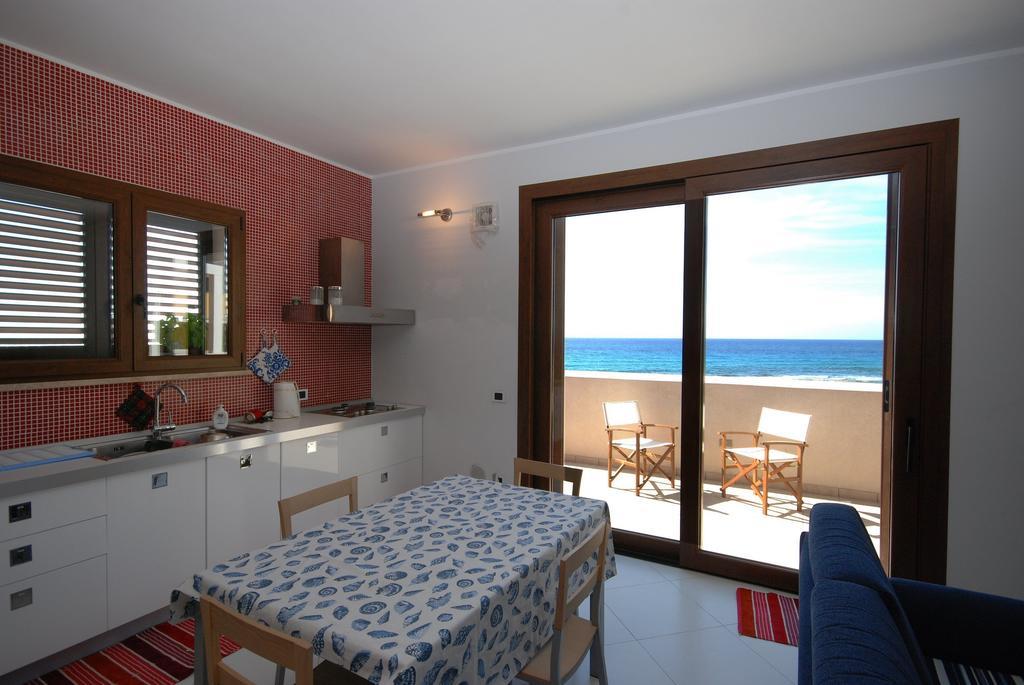 شقة Terrazza Sul Mare تراباني الغرفة الصورة